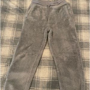Forever 21 faux shearling joggers